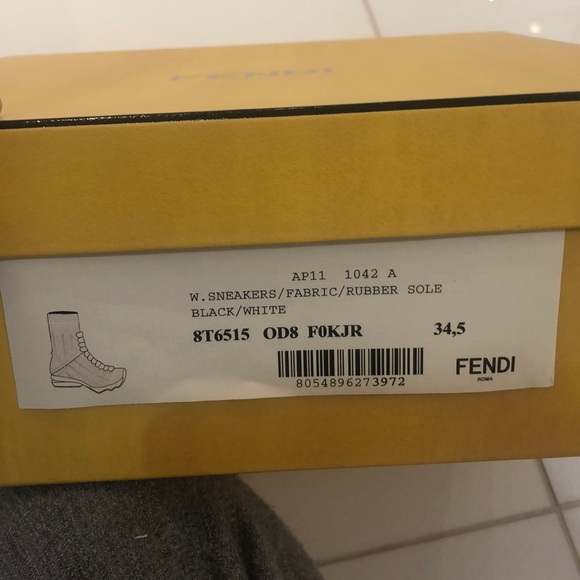 Black and white Fendy sock sneakers - Picture 8 of 8